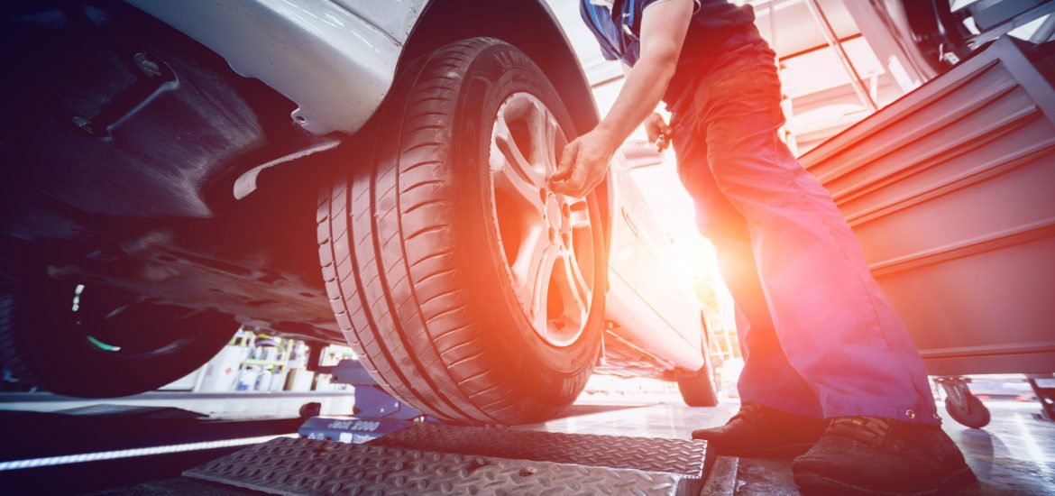 pression de pneus dans un garage