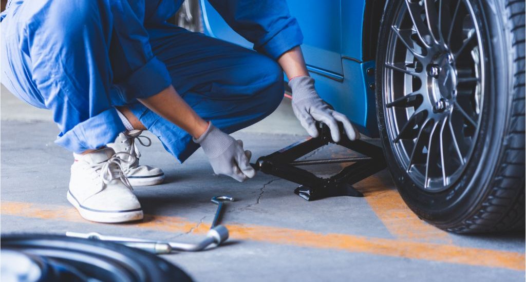 Comment changer une roue de voiture ?