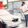 Lavage à la main ou lavage automatique : quel est le meilleur choix pour votre véhicule ?